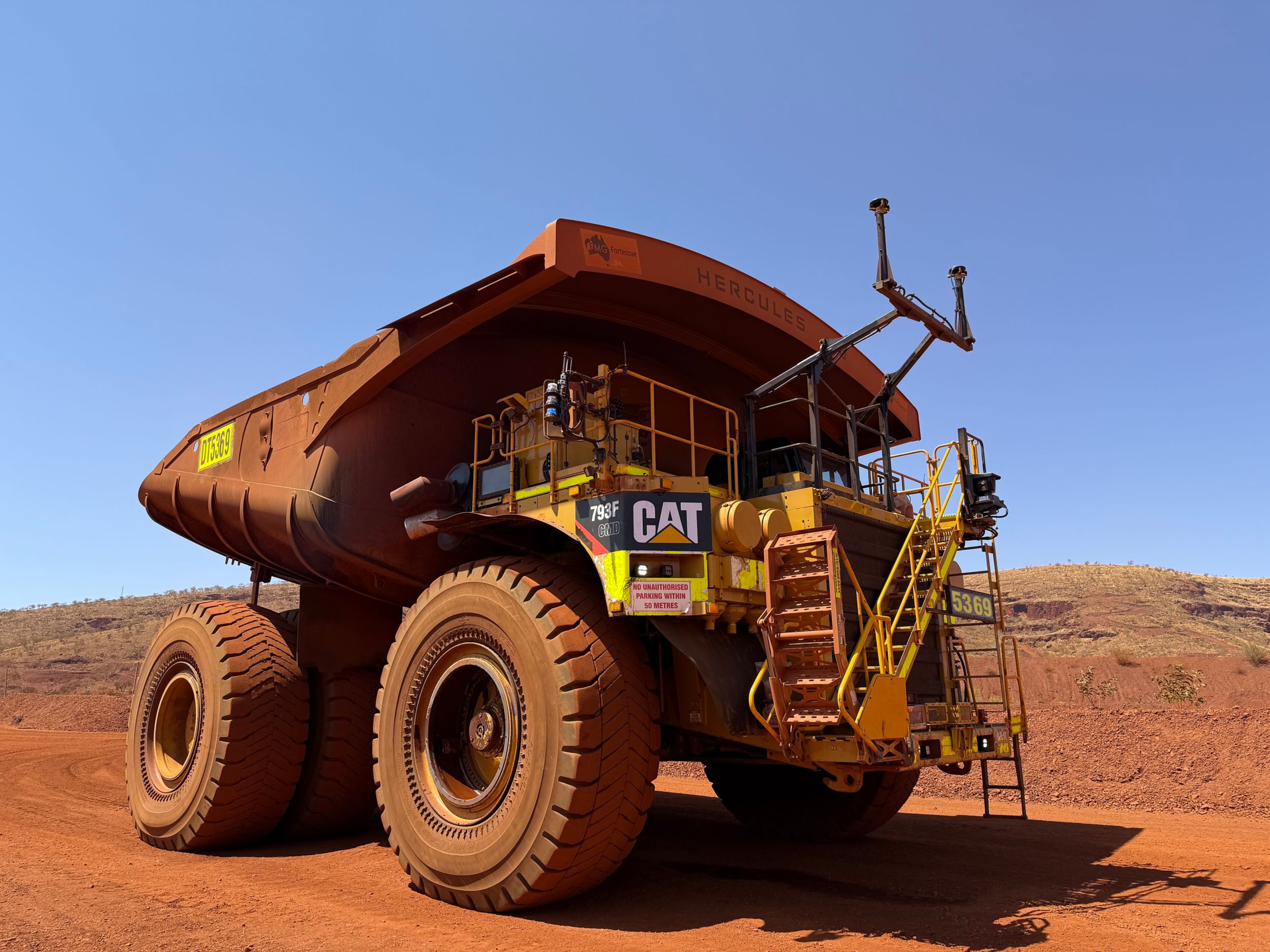 Cat MineStar Command for hauling (Cat 793)